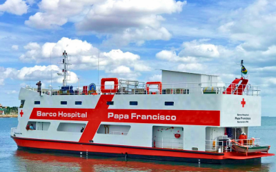 Bispos Participantes da COP30 Visitam Barcos-Hospitais